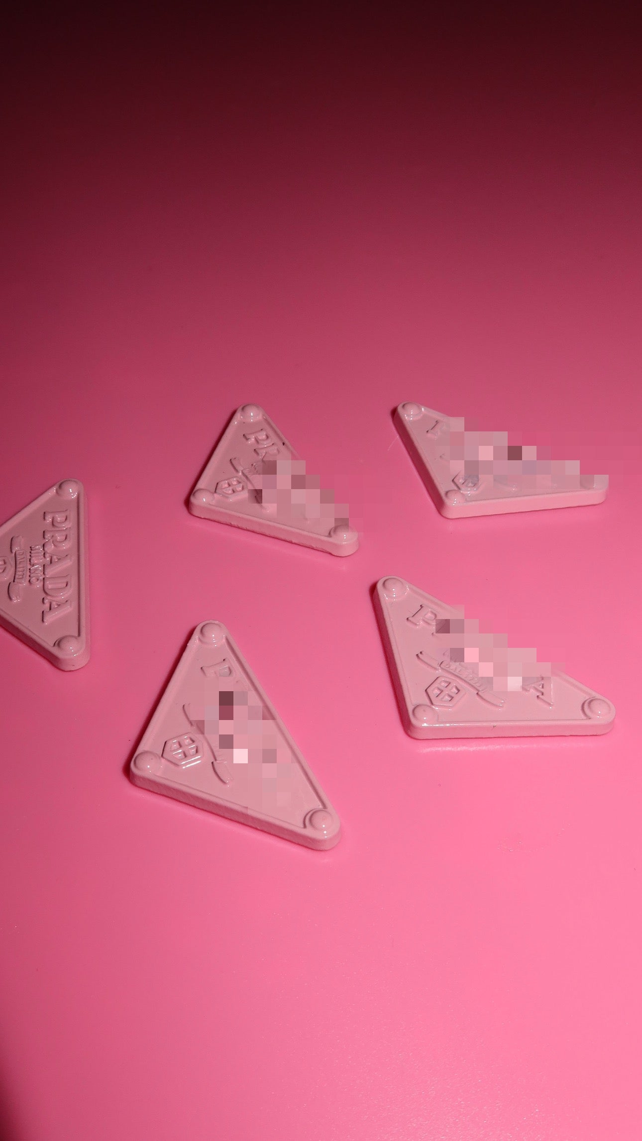 Pink P